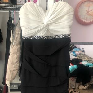 City triangle white/black dress